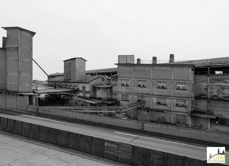 GIUSEPPE MORANO – Architettura industriale e deindustrializzazione (vista sulla fabbrica Cementi Victoria)