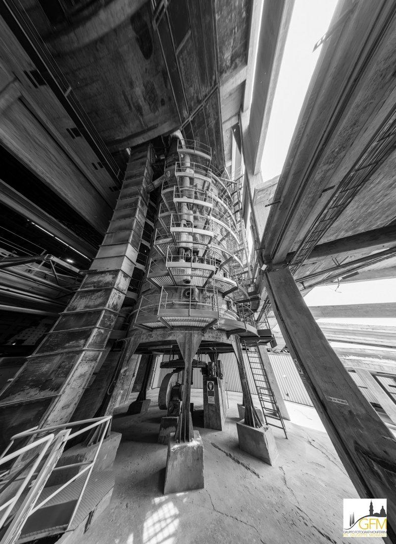 GIUSEPPE MORANO – Torre industriale
